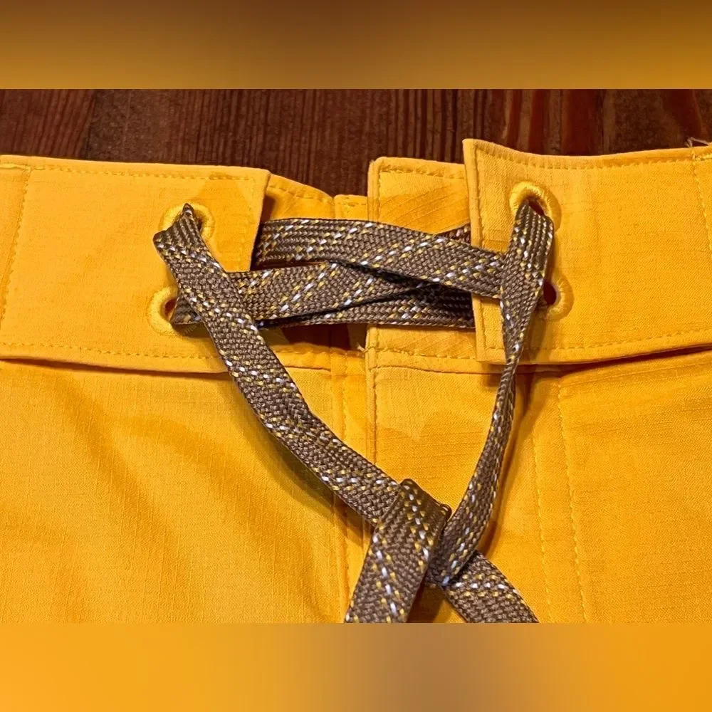 North Face‎ Class V Ripstop Board Shorts in Summit Gold